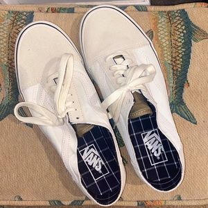 Vans White Unisex Shoe Men’s 7.5 Women’s 9